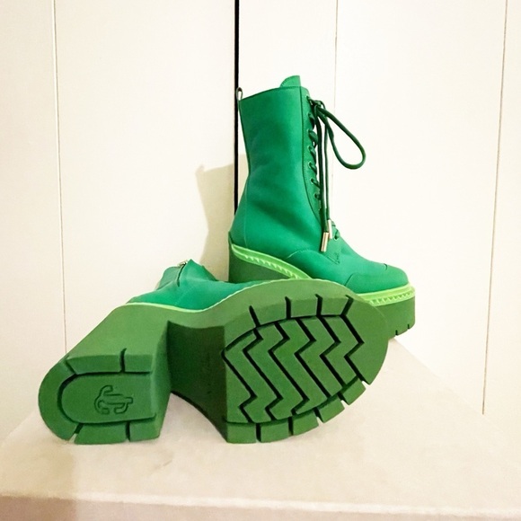 New Jimmy Choo x Sailor Moon Jupiter Lace Up Boots - Picture 6 of 13